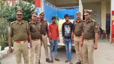 ओबरा पुलिस की गिरफ्त में दोनों शराब तस्कर