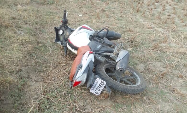 लावारिस हालत में मिली अपाचे बाइक