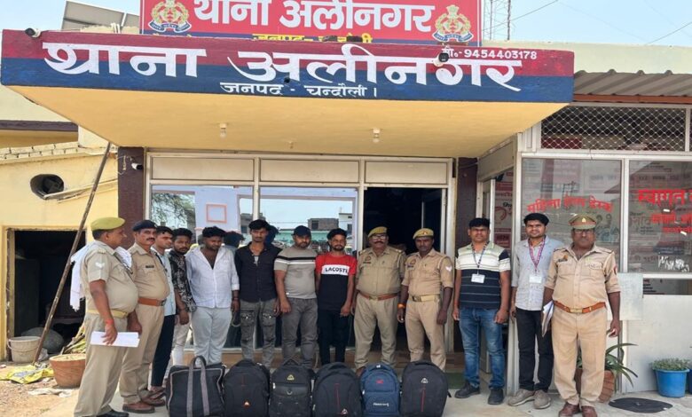 अलीनगर पुलिस और आरपीएफ की गिरफ्त में पकड़े गए शराब तस्कर, बरामद शराब
