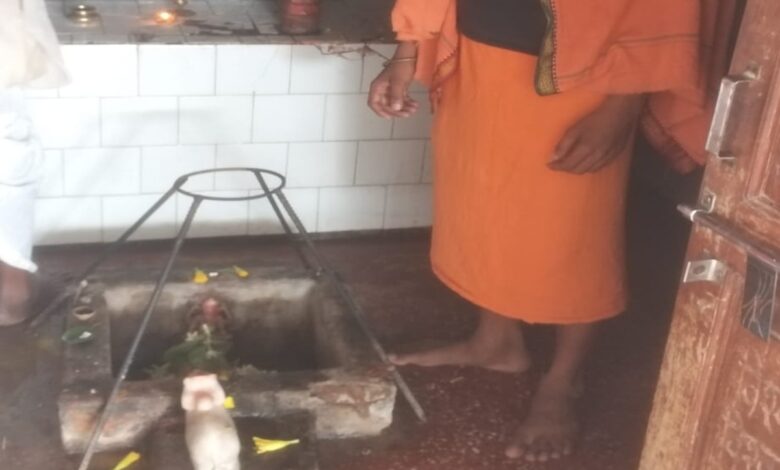 खंडवारी गांव से मंदिर से चोरी गया कलश आदि