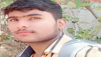 छात्र अनिकेत का फाइल फोटो