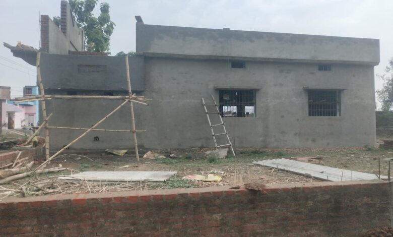 एवती गांव में बन रही निर्माणाधीन चर्च