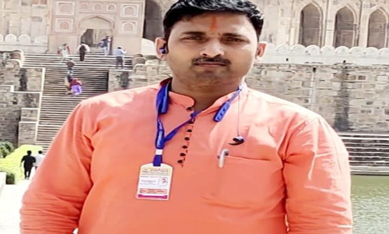 लापता शिक्षक सतीश तिवारी की फोटो