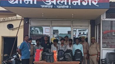 अलीनगर पुलिस और आरपीएफ की गिरफ्त में शराब तस्कर